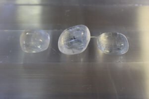 Valkoinen Kalsiitti 25-35mm